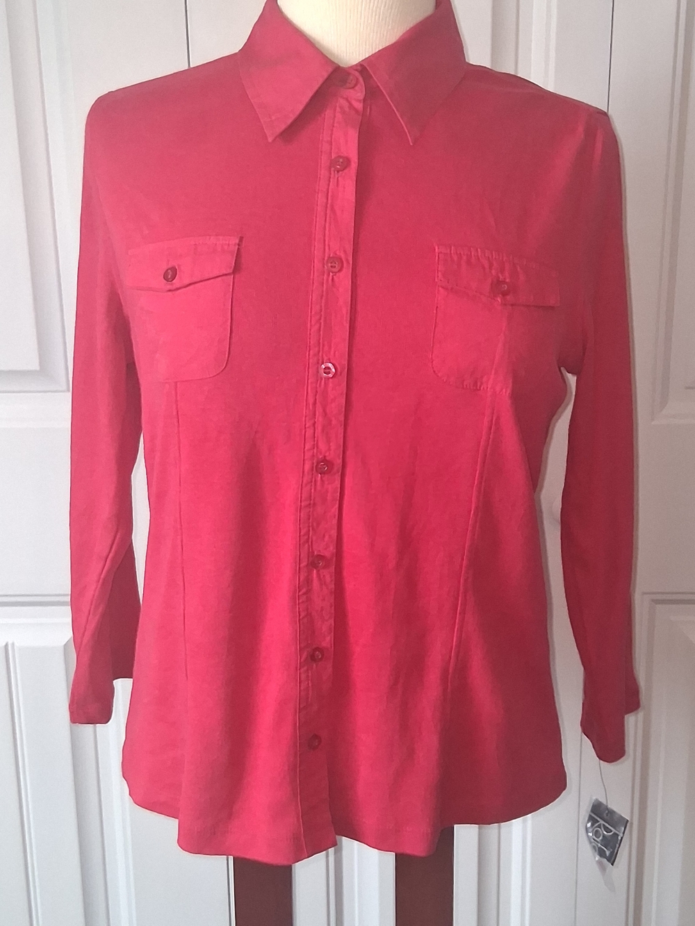 Rafaella NWT Classic Button-Front Shirt in Vibrant Red Women's Size M